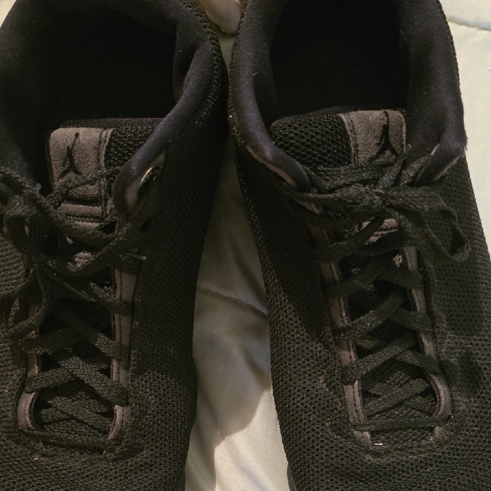 Jordan Black Minimalist Sneakers